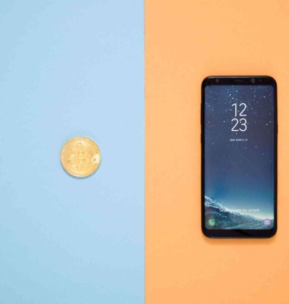 Phone & Bitcoin